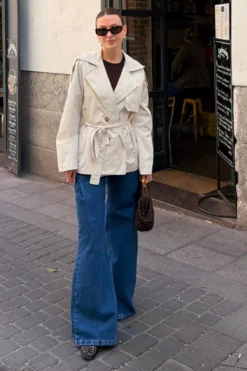 Sia Short Trenchcoat - Off White