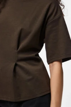 Skylar O-Neck Fitted Tee - Delicioso
