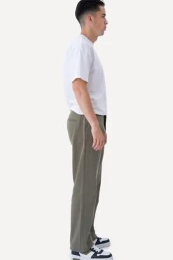 Straight Cotton Chino - Oliven