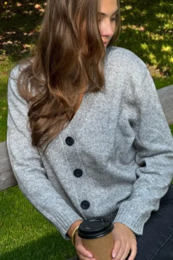 Strikket Cardigan - Lysegrå Meleret