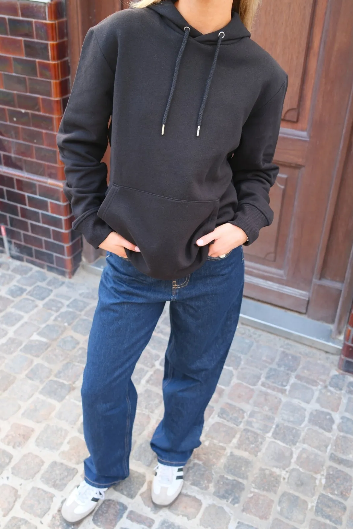 Sweatshirt Hoodie - Sort