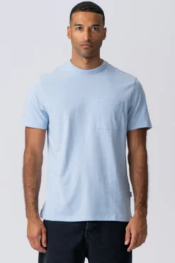 T-shirt Med Lomme - Lyseblå