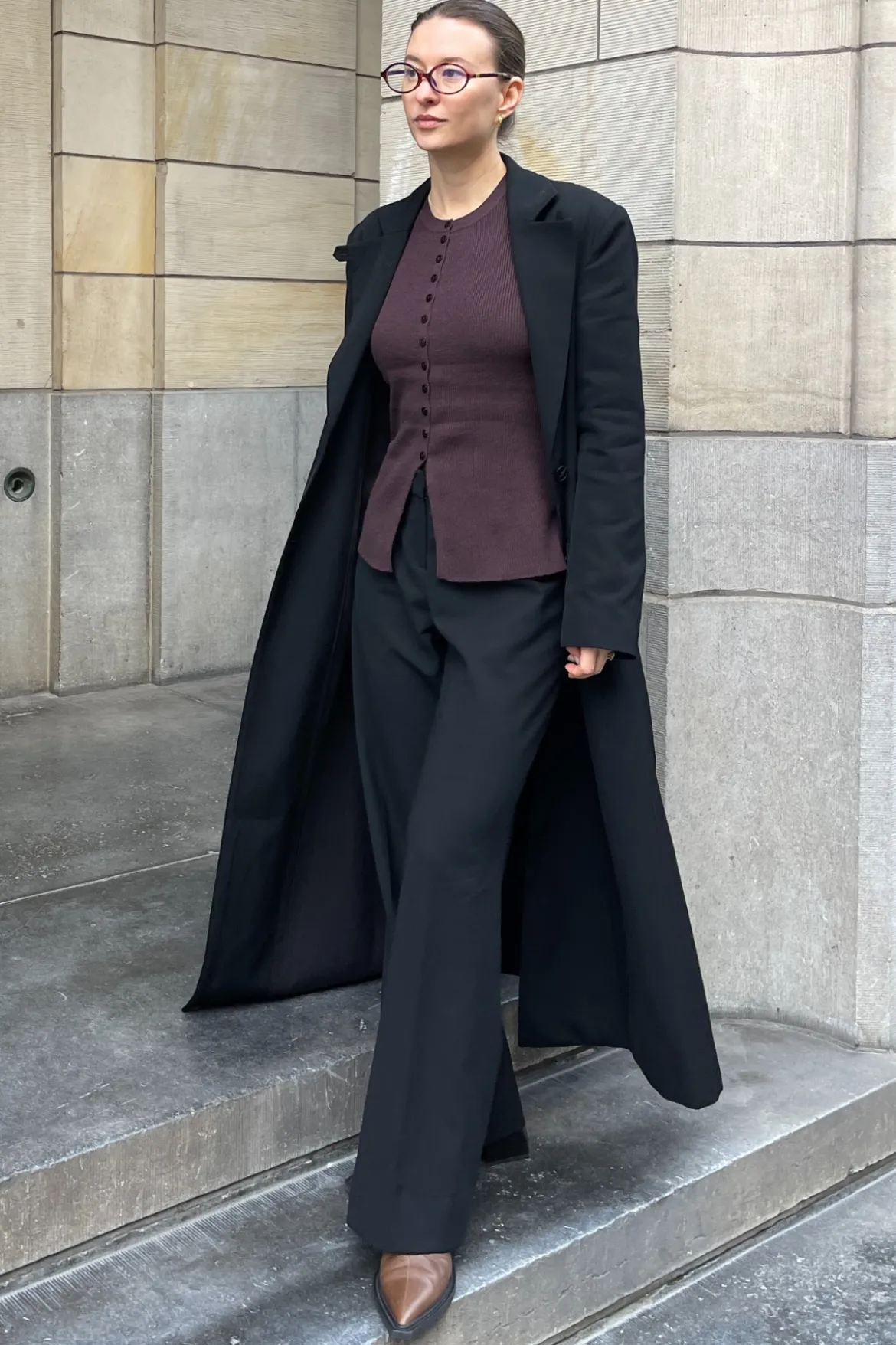 Ukino Strikcardigan med Rund Hals - Chocolate Plum