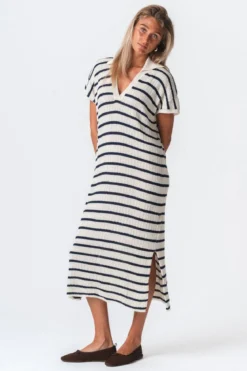 Victoria Kjole - Hvid-Navy