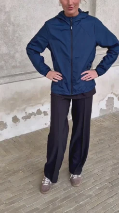 Victoria Windbreaker - Navy