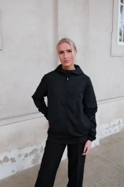 Victoria Windbreaker - Sort