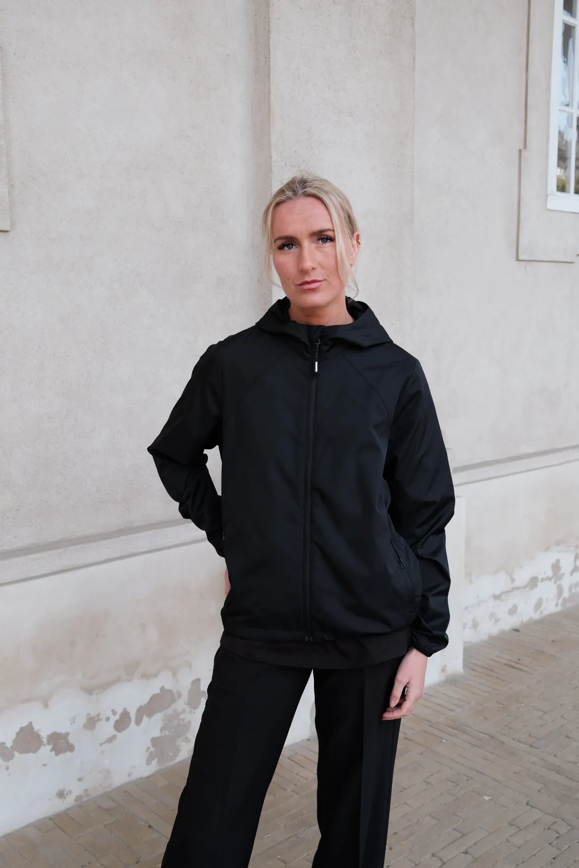 Victoria Windbreaker - Sort