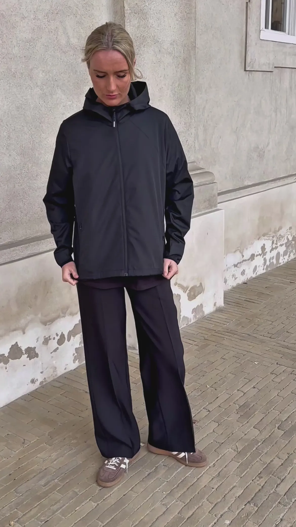 Victoria Windbreaker - Sort